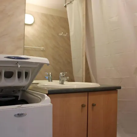 Appartement 3 Pieces Avec Balcon, Parking Et Piscine - Proche Plage Et Animations A La Rochelle - Fr-1-246-522 La Rochelle (Charente-Maritime)
