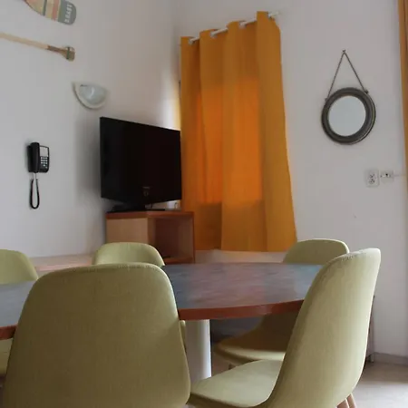 3 Pieces Avec Balcon, Parking Et Piscine - Proche Plage Et Animations A La Rochelle - Fr-1-246-522 La Rochelle (Charente-Maritime)